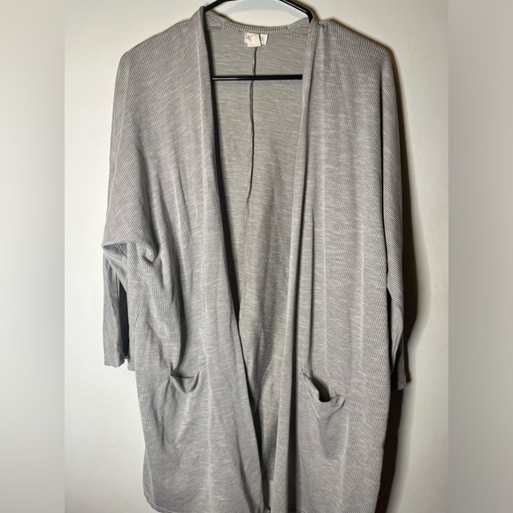 Gray Donni cardigan sweater OSFA - Picture 5 of 5